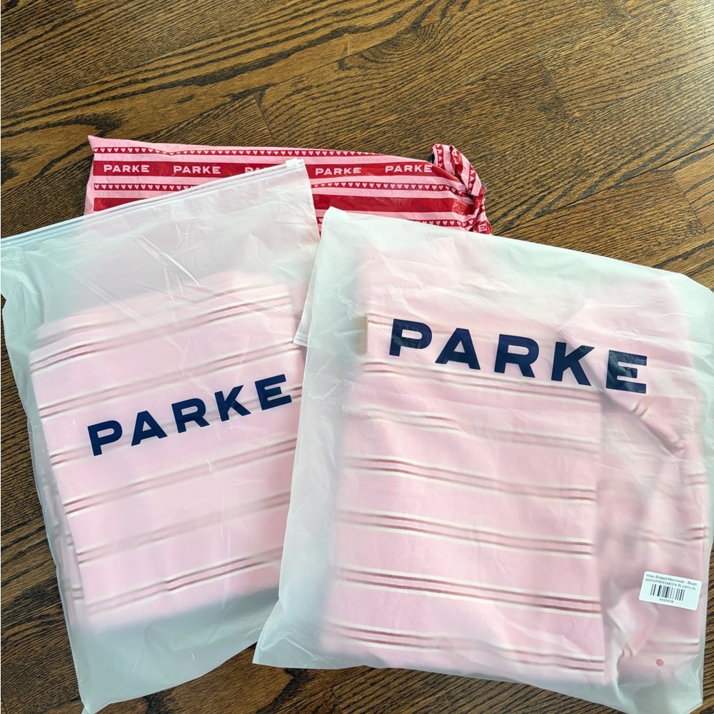 PARKE SET - Valentine’s Day NWT Mock neck & Sweatpants (in shade sweetheart) - Picture 2 of 2